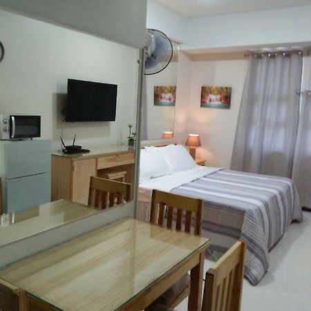 101 Newport Blvd Condotel Манила Екстериор снимка